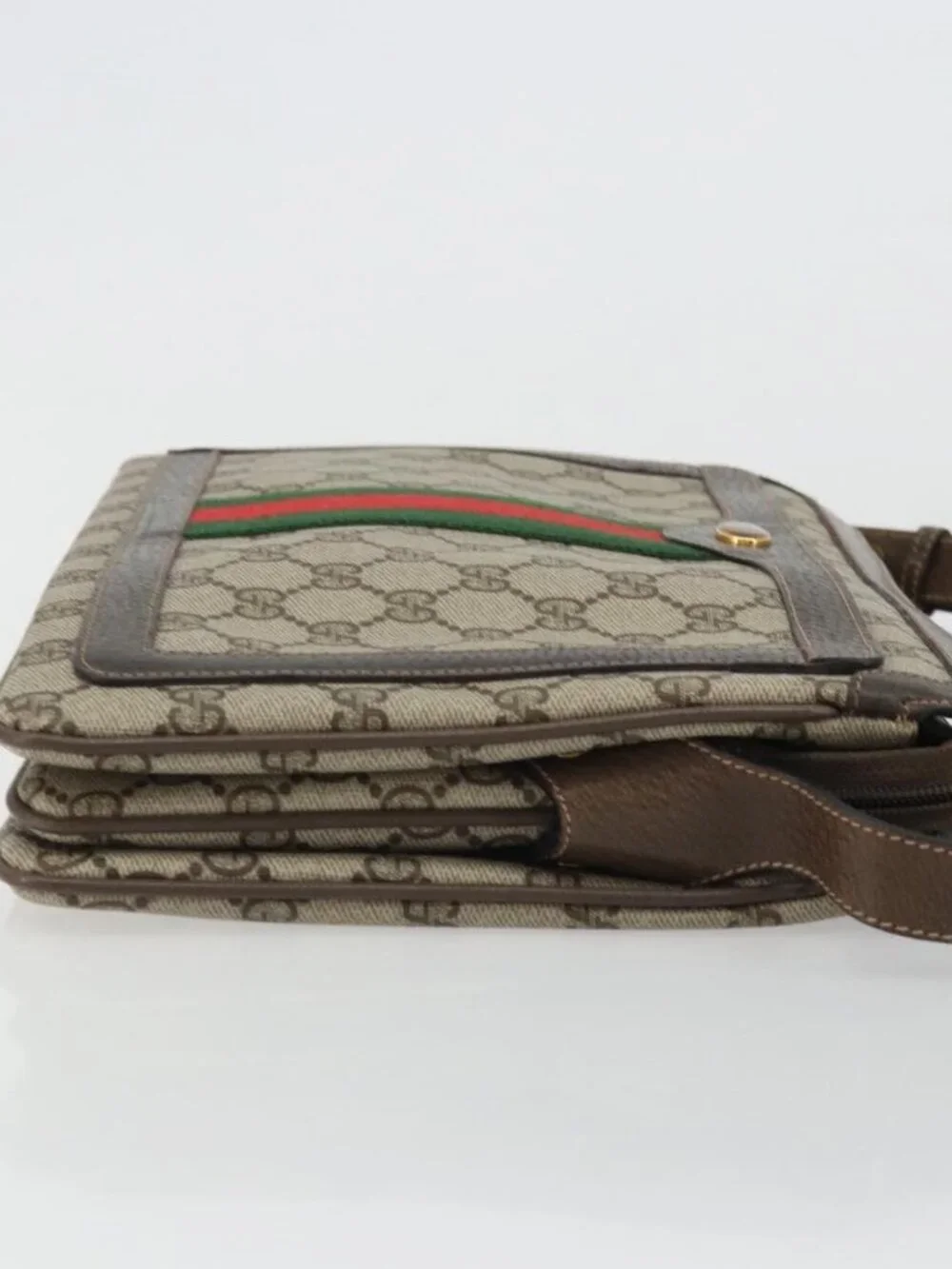 Gucci peeling 	w12 color	beige